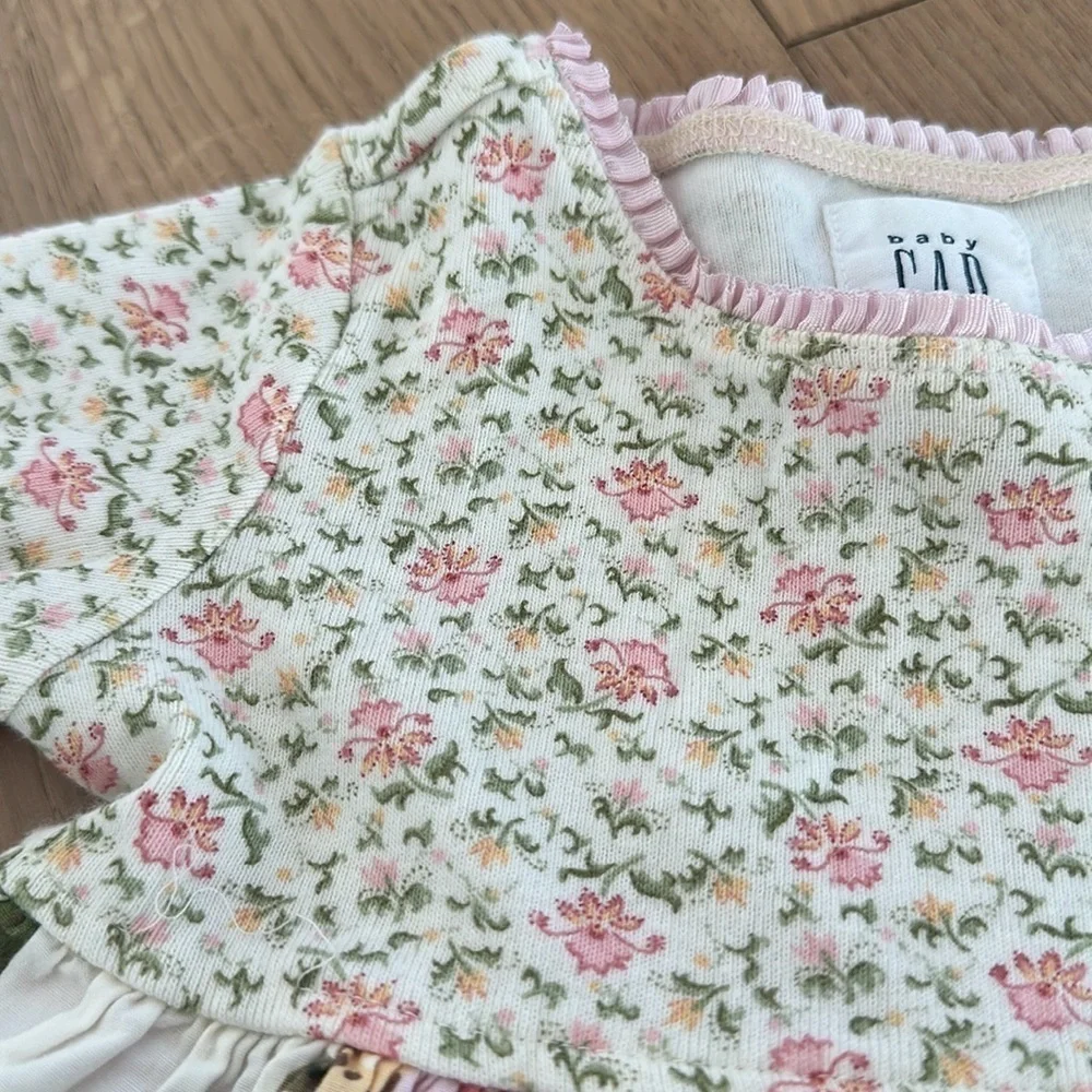 Baby Gap vintage floral dress 3/6m darling